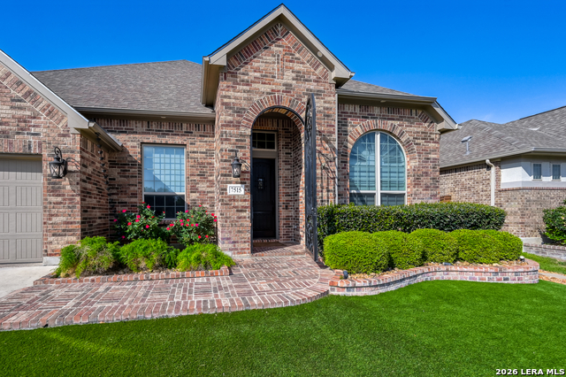 Listing photo id 2 for 7515 Mckinney
