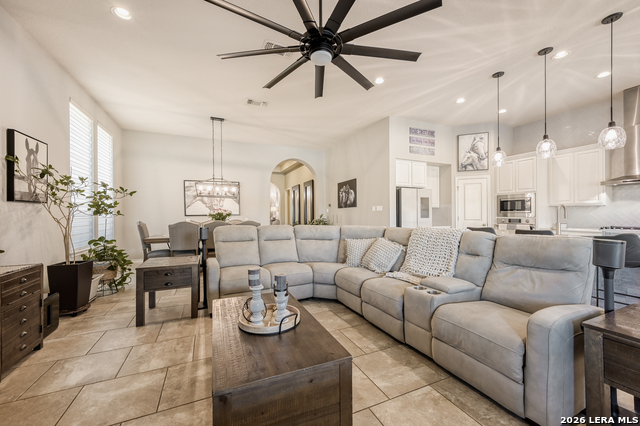 Listing photo id 6 for 7515 Mckinney