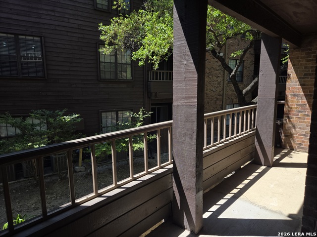 Image 28 of 31 For 4212 Medical Dr  903