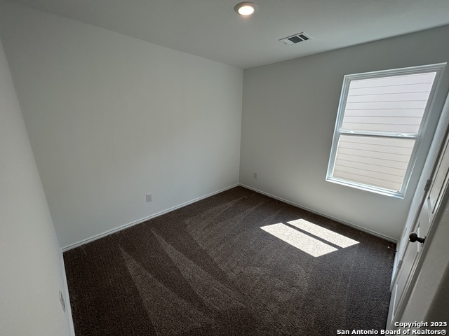 Image 18 of 31 For 11026 Tree Line