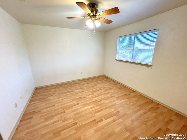 Image 21 of 27 For 4762 Aspen View