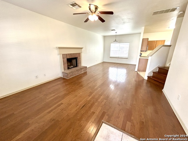 Image 3 of 27 For 4762 Aspen View