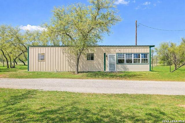 Image 21 of 40 For 434 Turner Ct W