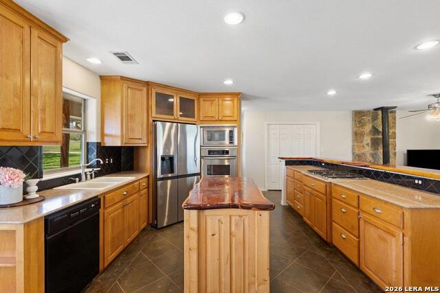 Image 8 of 40 For 434 Turner Ct W