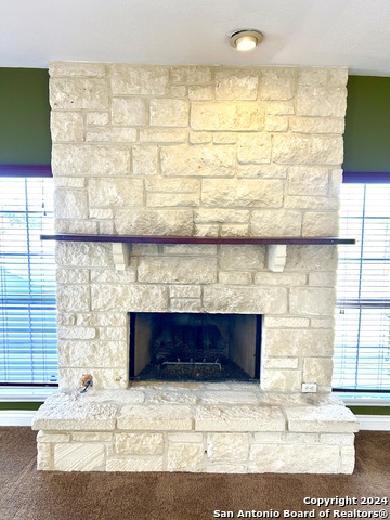 Listing photo id 9 for 215 River Bluff