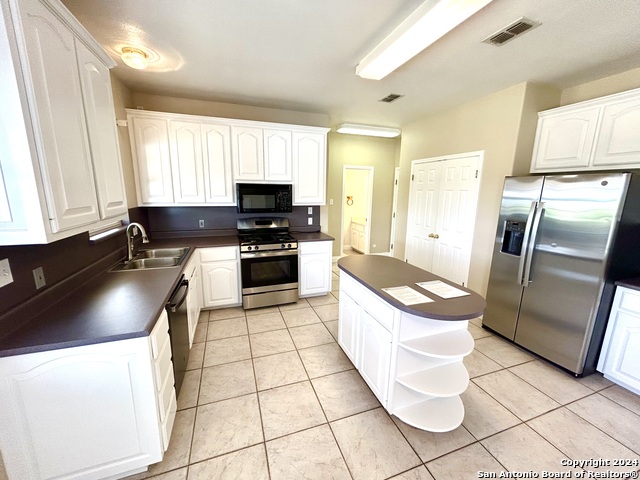 Listing photo id 16 for 215 River Bluff