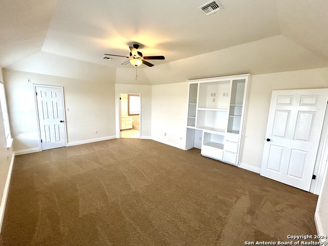Listing photo id 22 for 215 River Bluff