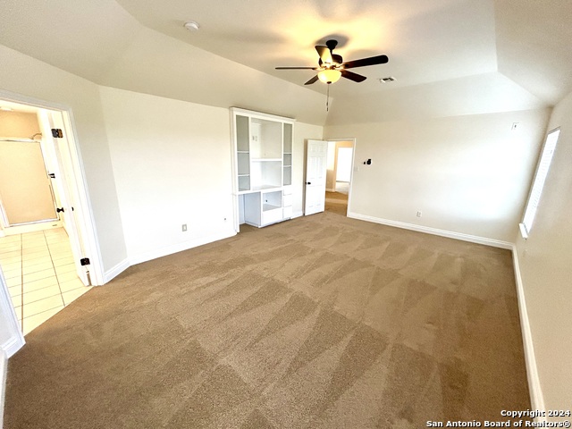 Listing photo id 23 for 215 River Bluff
