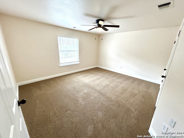 Listing photo id 30 for 215 River Bluff