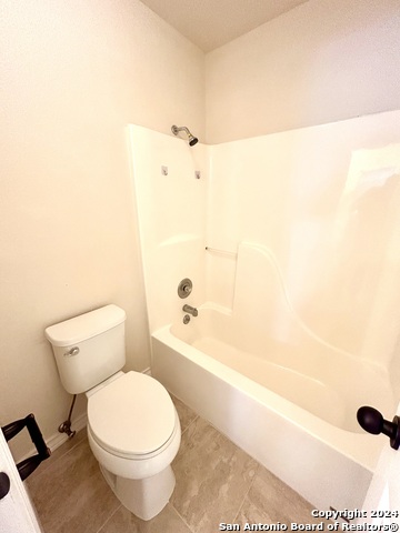 Listing photo id 37 for 215 River Bluff