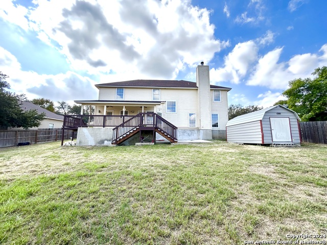 Listing photo id 40 for 215 River Bluff