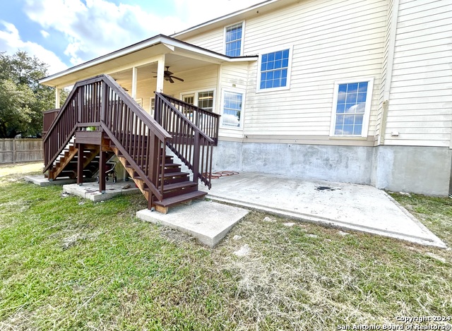 Listing photo id 42 for 215 River Bluff