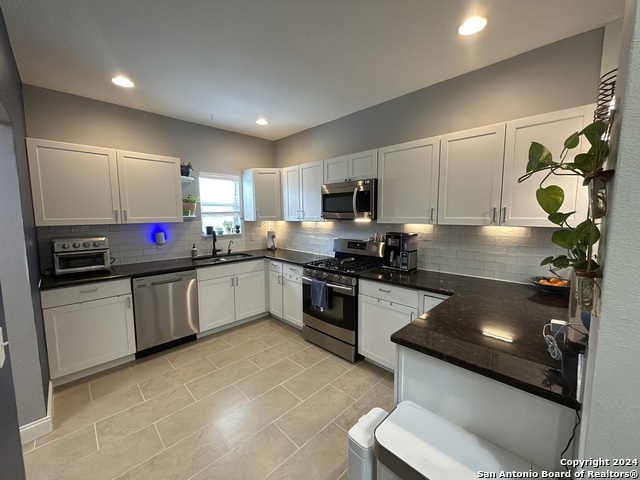 Image 10 of 28 For 628 Magnolia Ave W