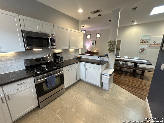 Image 11 of 28 For 628 Magnolia Ave W