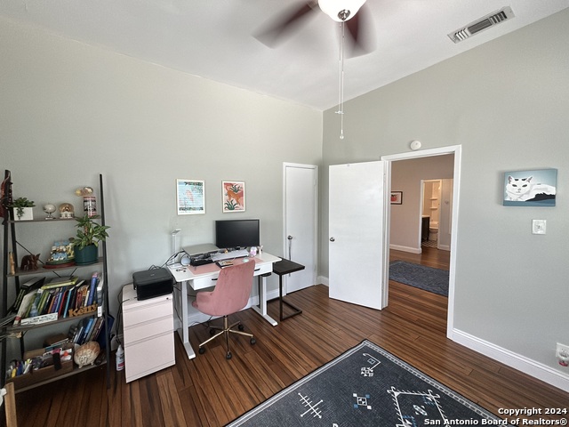 Image 20 of 28 For 628 Magnolia Ave W