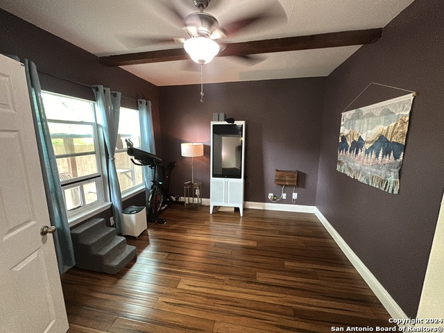 Image 8 of 28 For 628 Magnolia Ave W