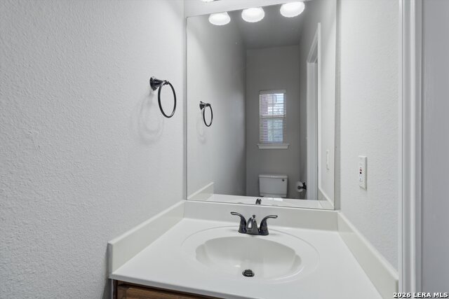 Image 21 of 26 For 21827 Goldcrest Run