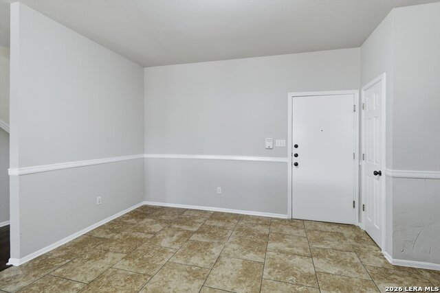 Image 6 of 26 For 21827 Goldcrest Run