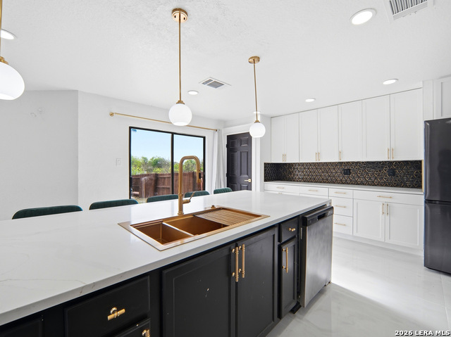 Image 13 of 42 For 7926 Encanto Vista