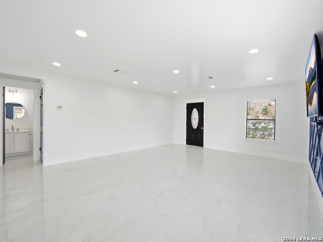 Image 4 of 42 For 7926 Encanto Vista