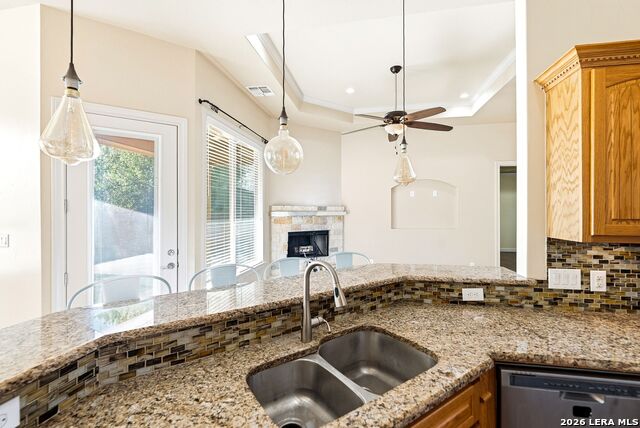 Image 15 of 62 For 104 Elise Dr S