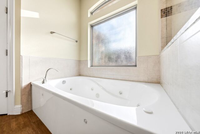 Image 27 of 62 For 104 Elise Dr S