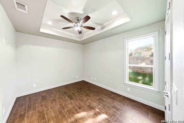 Image 32 of 62 For 104 Elise Dr S