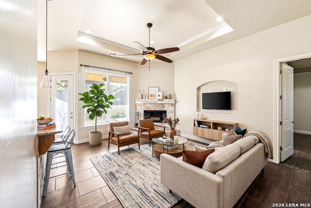 Image 8 of 62 For 104 Elise Dr S