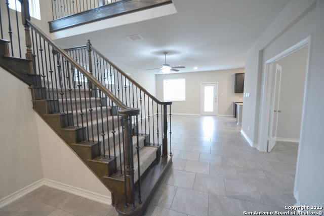 Image 4 of 20 For 21507 Arroyo Frio