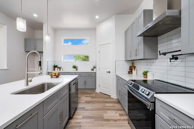 Image 15 of 31 For 120 Pierce  1