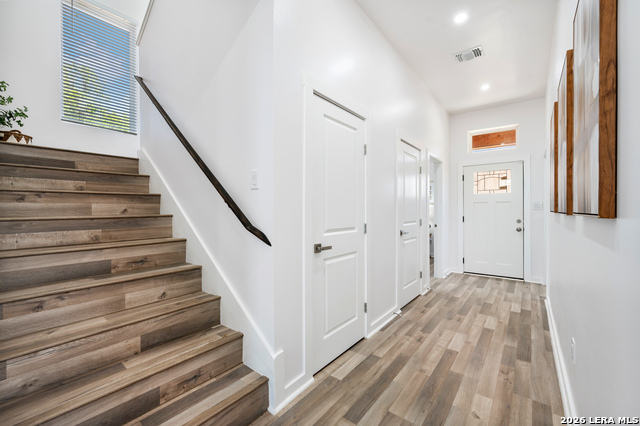 Image 7 of 31 For 120 Pierce  1