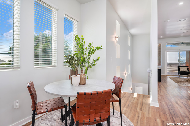 Image 10 of 30 For 511 Sharer  1