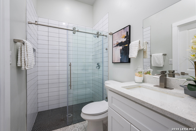 Image 15 of 30 For 511 Sharer  1