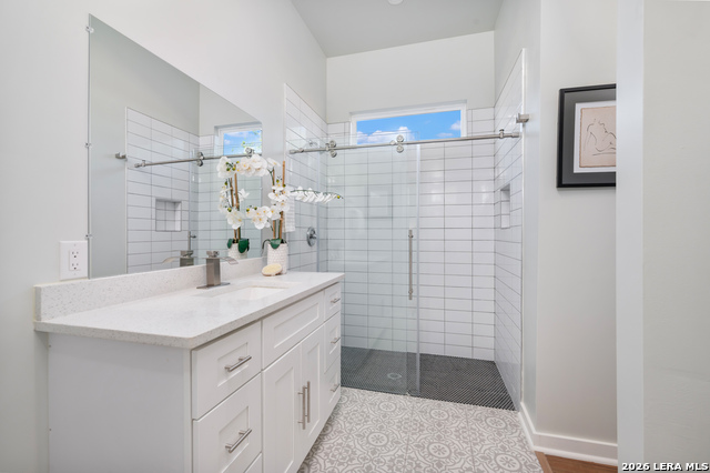 Image 19 of 30 For 511 Sharer  1