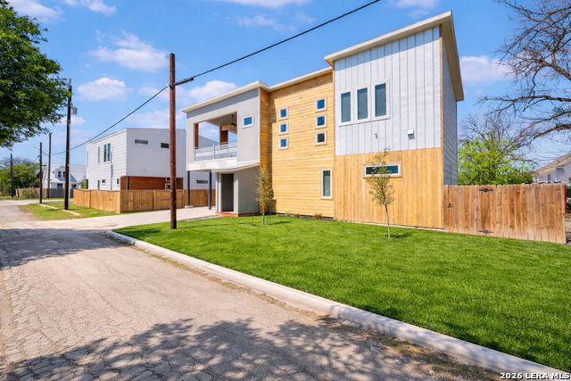 Image 2 of 30 For 511 Sharer  1