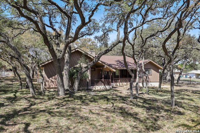 Image 10 of 51 For 11810 Thoroughbred