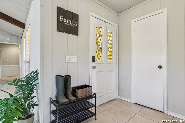 Image 17 of 51 For 11810 Thoroughbred