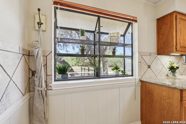 Image 4 of 51 For 11810 Thoroughbred