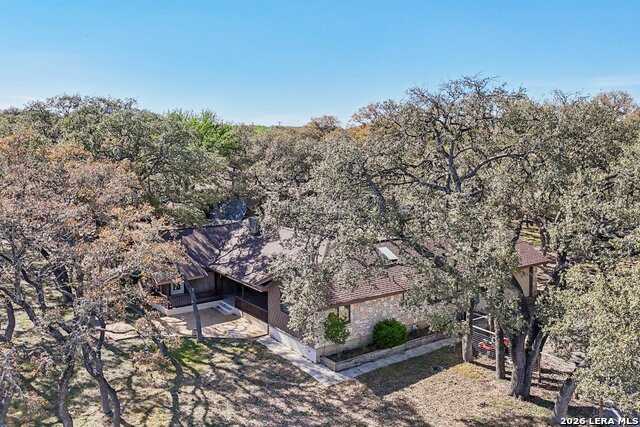 Image 49 of 51 For 11810 Thoroughbred