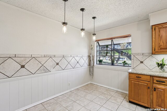 Image 5 of 51 For 11810 Thoroughbred