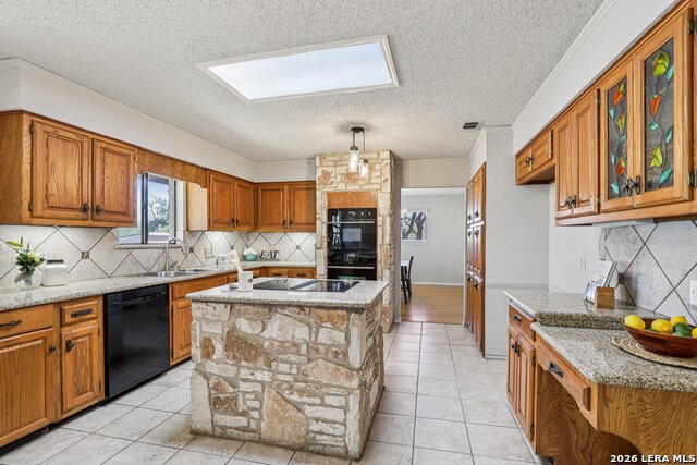 Image 8 of 51 For 11810 Thoroughbred