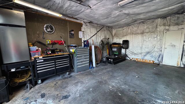 Image 8 of 19 For 738 Harlan Ave W