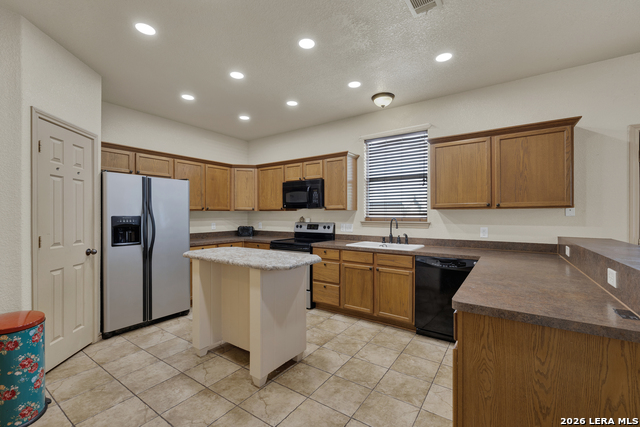 Image 10 of 28 For 3411 Zachary