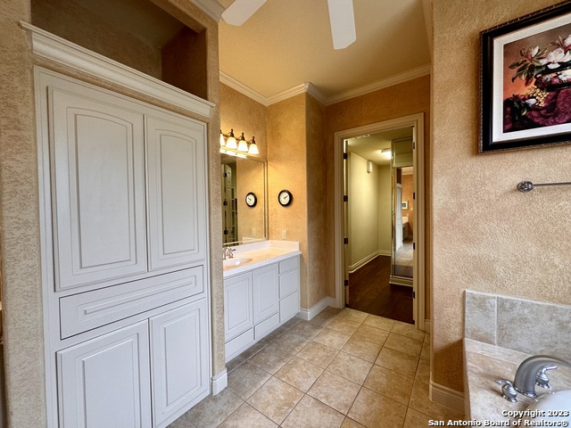 Image 18 of 30 For 402 Cameron  