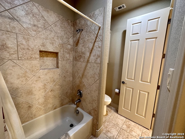 Image 26 of 30 For 402 Cameron  