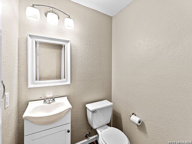 Image 17 of 39 For 15515 Flowing Spring