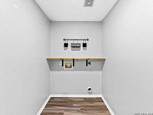 Image 36 of 39 For 15515 Flowing Spring