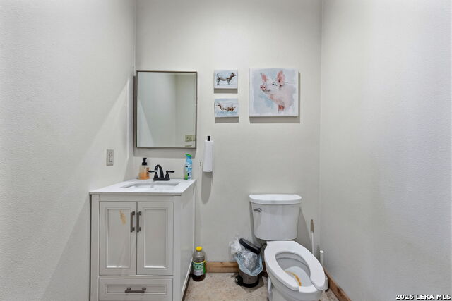 Image 10 of 32 For 16675 Highway 140