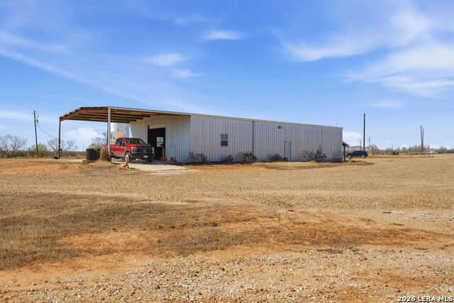 Image 16 of 32 For 16675 Highway 140