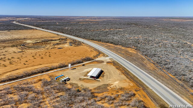 Image 26 of 32 For 16675 Highway 140